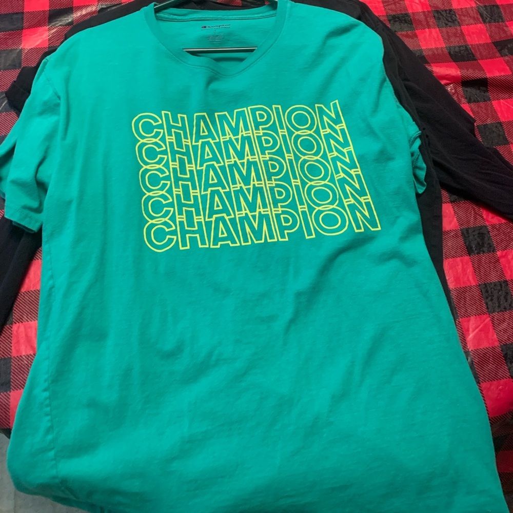 Mens champion shirt (large)